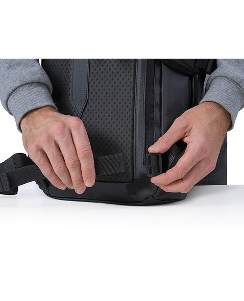 Batoh HANNAH CAMPING COMMUTER 30 Uni, anthracite